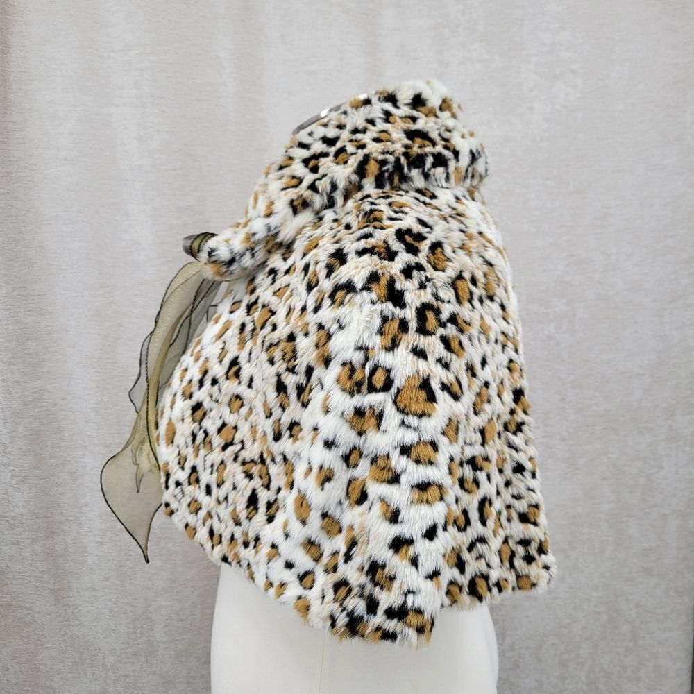Newport News Y2K or 90s Leopard Print Faux Fur Cape with Bow - Picture 4 of 12